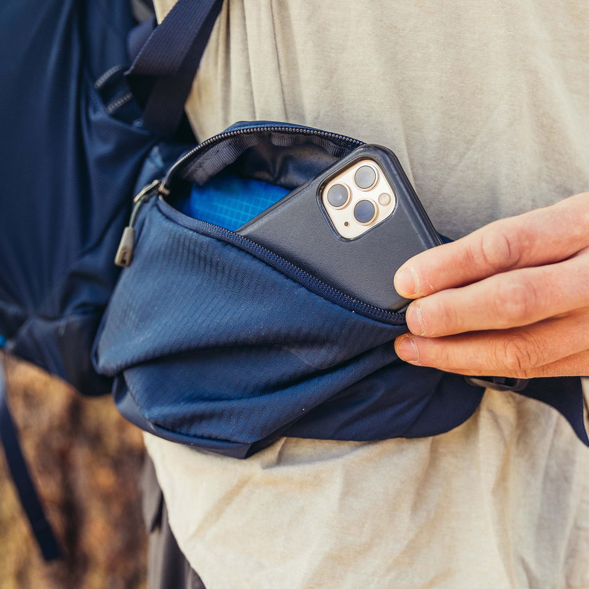 Gregory Zulu 65L Side Stretch Mesh Pocket - pass-through design for water bottles and gear with compression