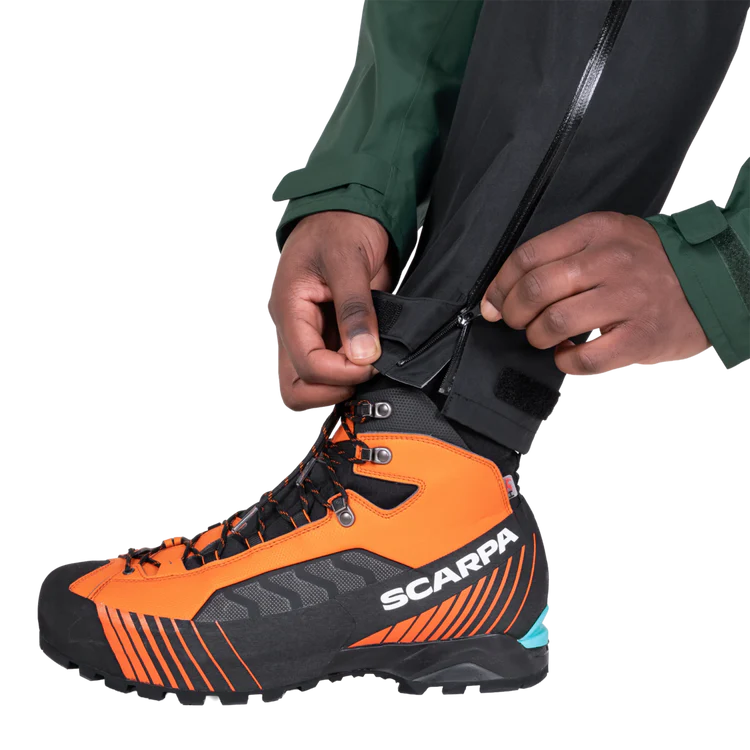 Mountain EquipmentMountain Equipment Makalu GORE-TEX Men's PantOutdoor Action