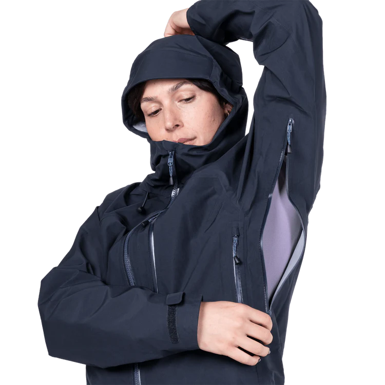 Mountain EquipmentMountain Equipment Makalu GORE-TEX Women's JacketOutdoor Action