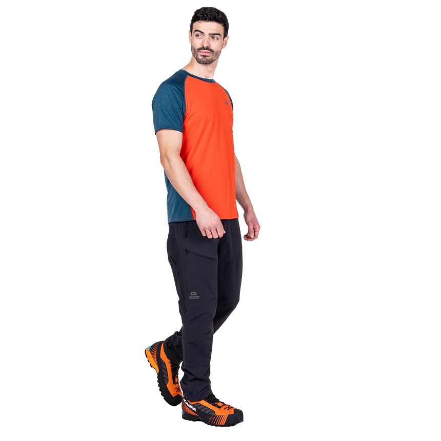 Mountain EquipmentMountain Equipment Nava Men's CrewOutdoor Action