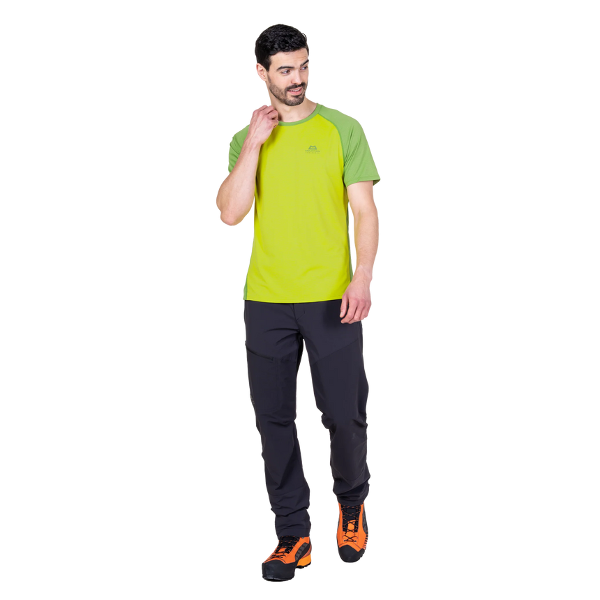 Mountain EquipmentMountain Equipment Nava Men's CrewOutdoor Action