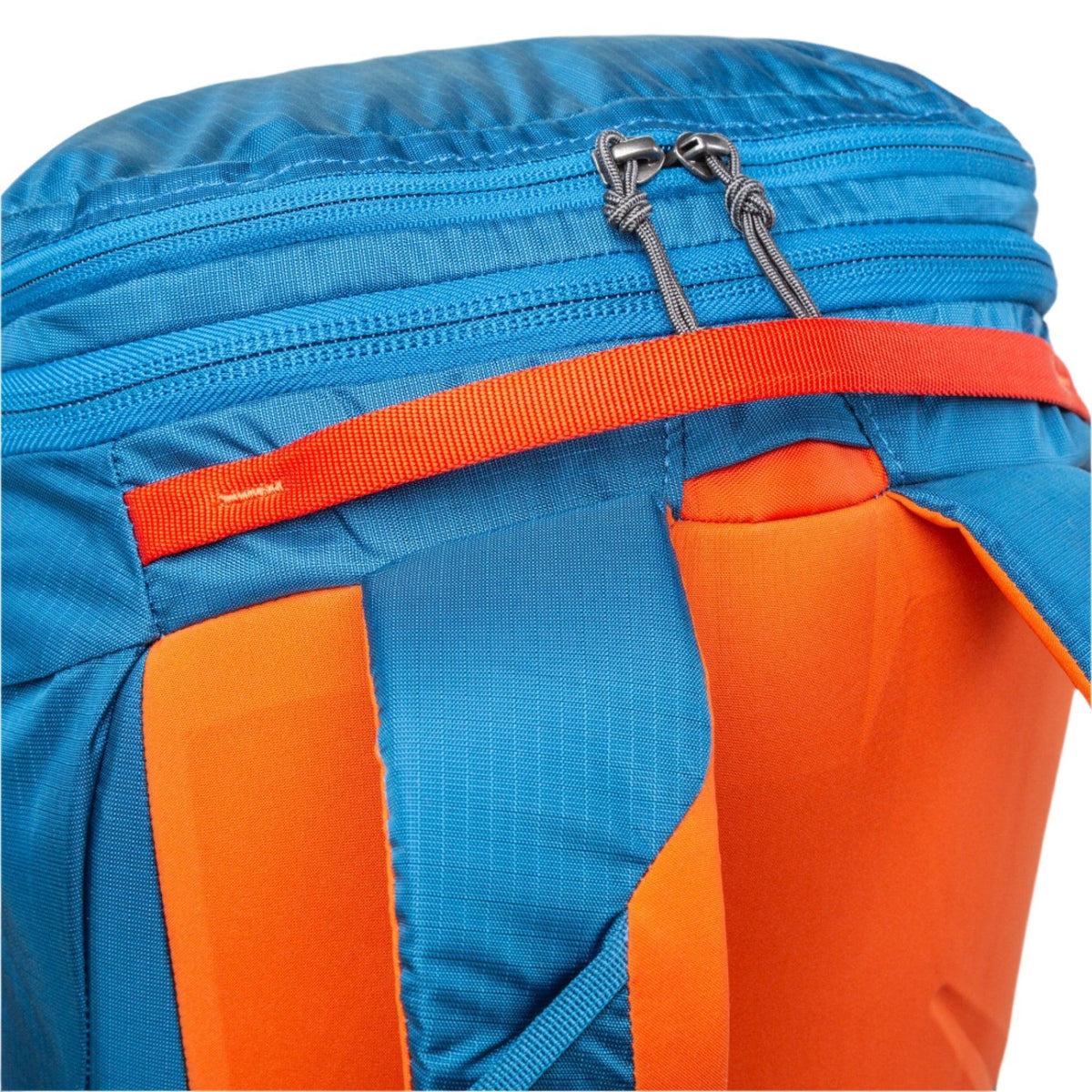 Mountain Equipment Wallpack 20 Backpack in Alto Blue - Zip Detail