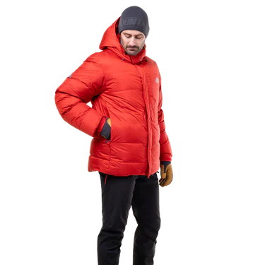 Mountain Equipment Gasherbrum Men's Jacket Outdoor Action Chili Red- 2 Zipped Hand Warmer Pockets