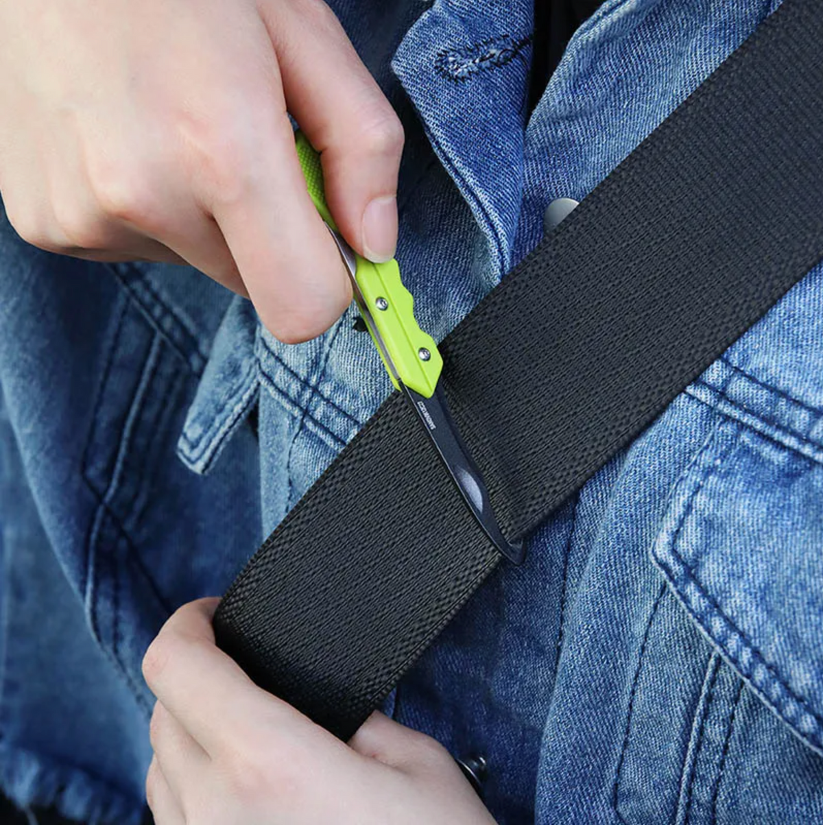 Nextool Box Opener Ergonomic Non-Slip Grip - Textured Surface for Secure Handling in Wet Conditions