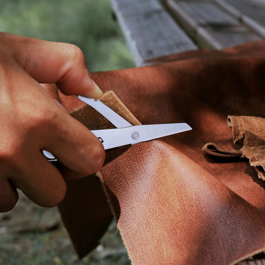 Nextool Knight Multi Tool in Use - Perfect for Trails, Desk Work and Rugged Outings