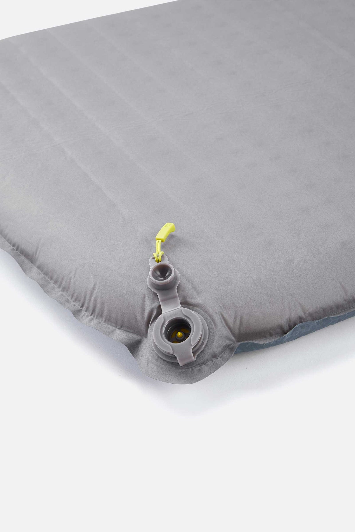 Rab Exosphere 3.5 Self-Inflating Sleep Mat in Orion Blue - valve detail