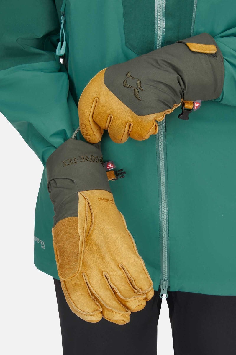 Rab Khroma Tour GORE-TEX Gloves in Army - Lifestyle