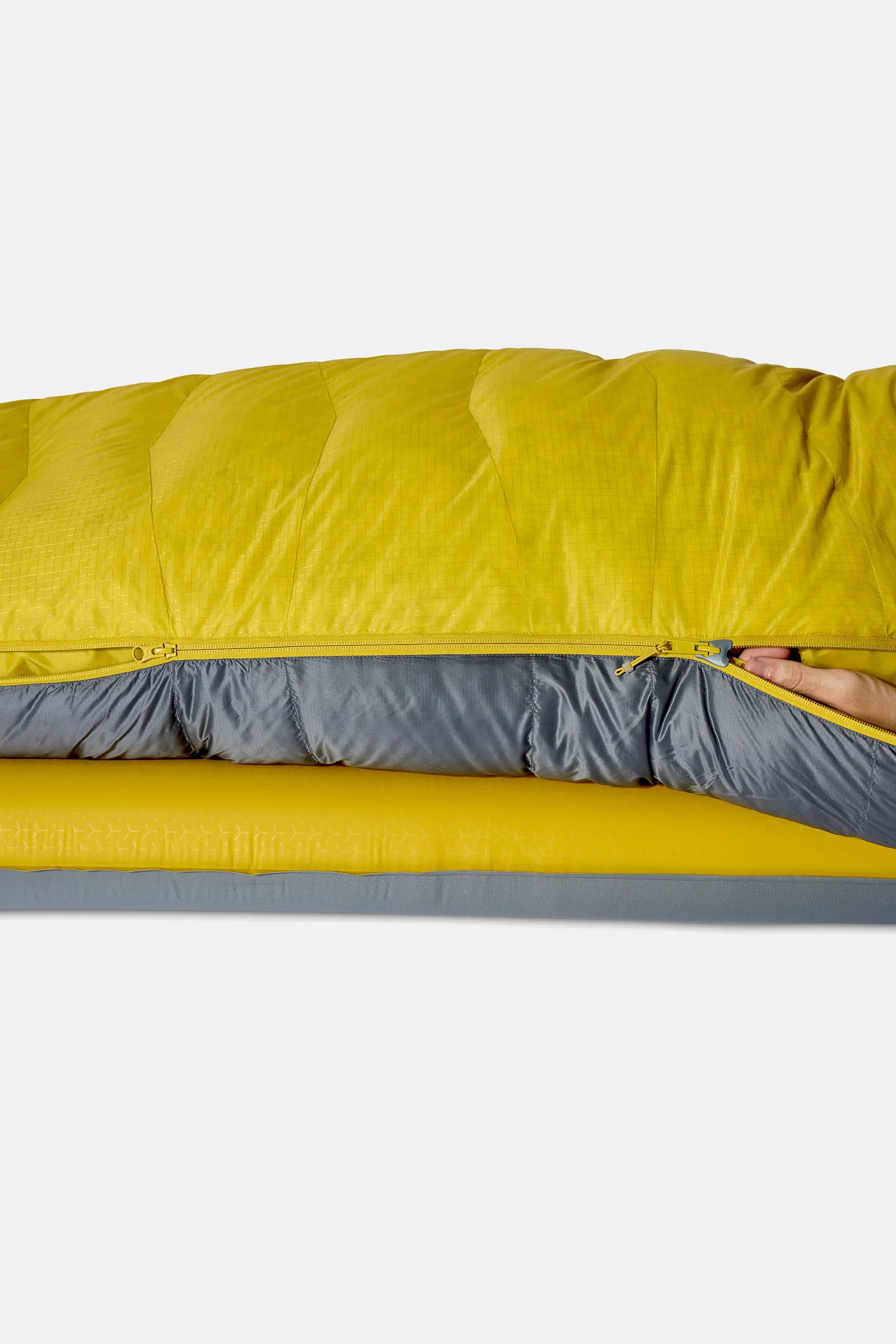 Rab Neutrino Down Sleeping Bag (0°C/32F) in Graphene/Dark Pollen - Model Overhead View Hood Cinched