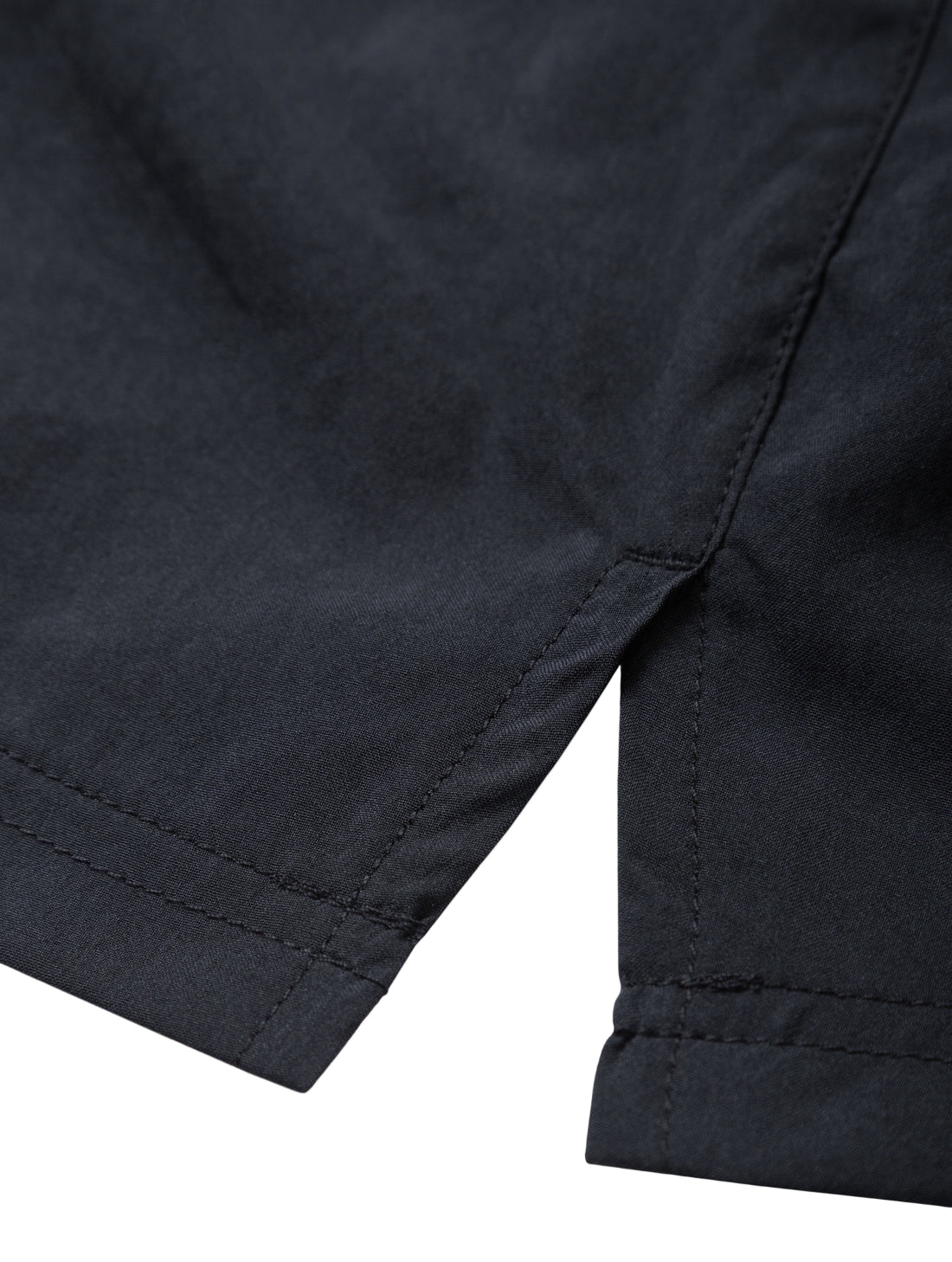 Ronhill Men's Core 5" Short in Black/Bright White - side split detail