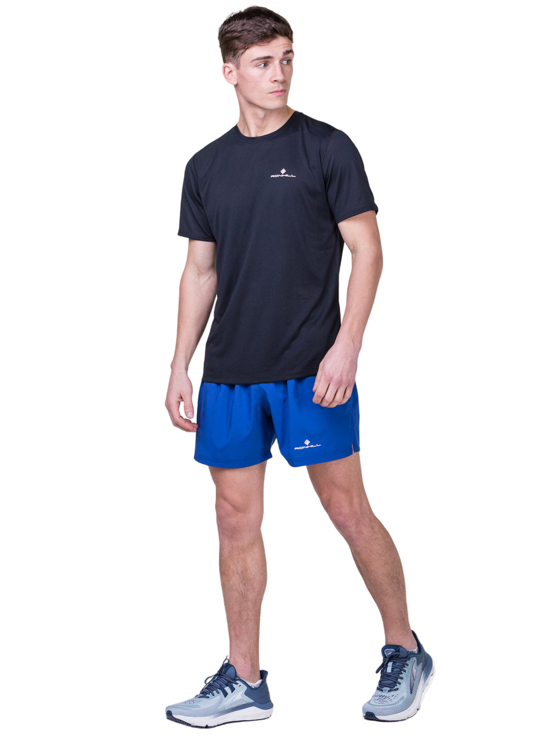 Ronhill Men's Core 5" Short in DrkCobalt/BrightWhite - worn, front