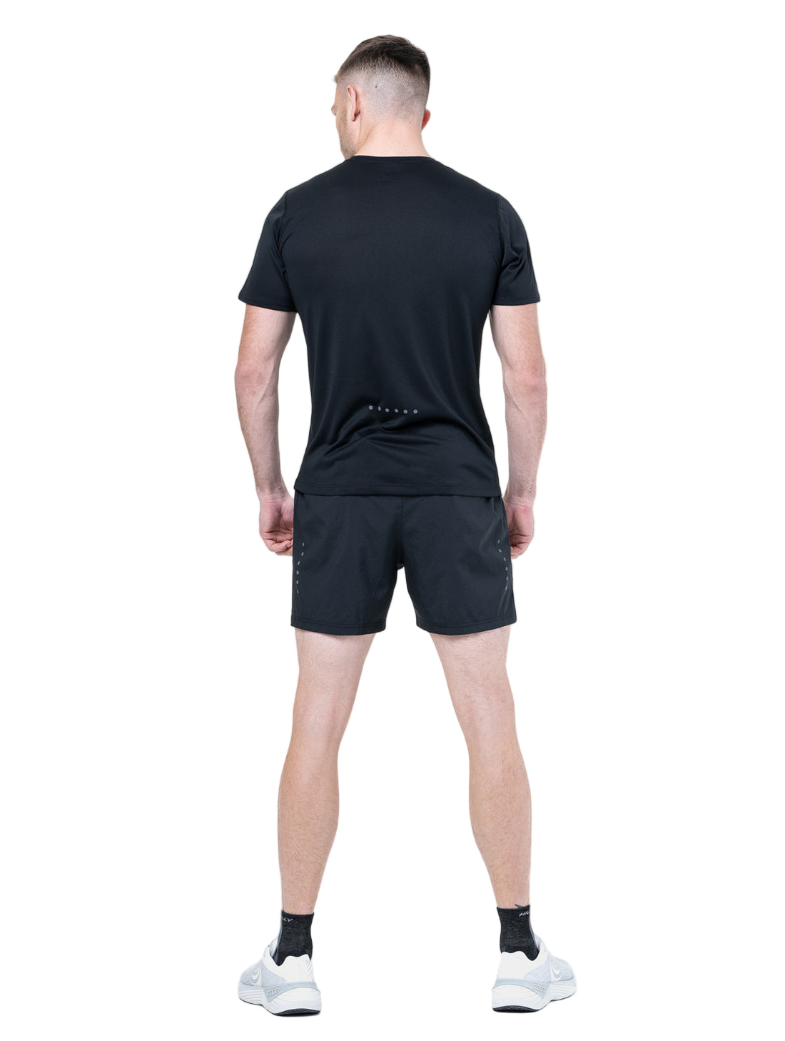 Ronhill Men's Core S/S Tee in Black/Bright White - back, fit
