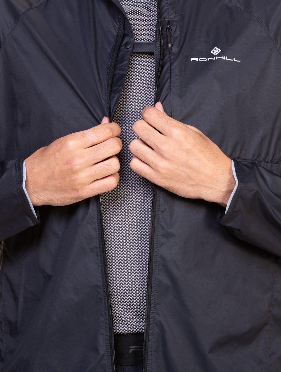 Ronhill Men's Tech All-Terrain Jacket in All Black - zip detail