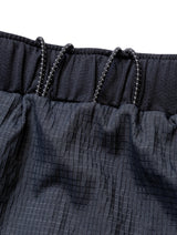 Ronhill Men's Tech Race Twin Short in All Black - drawcord detail