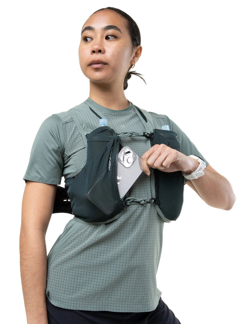 Ronhill Solus 5L Running Vest in Laurel/Dark Laurel - detail, 2