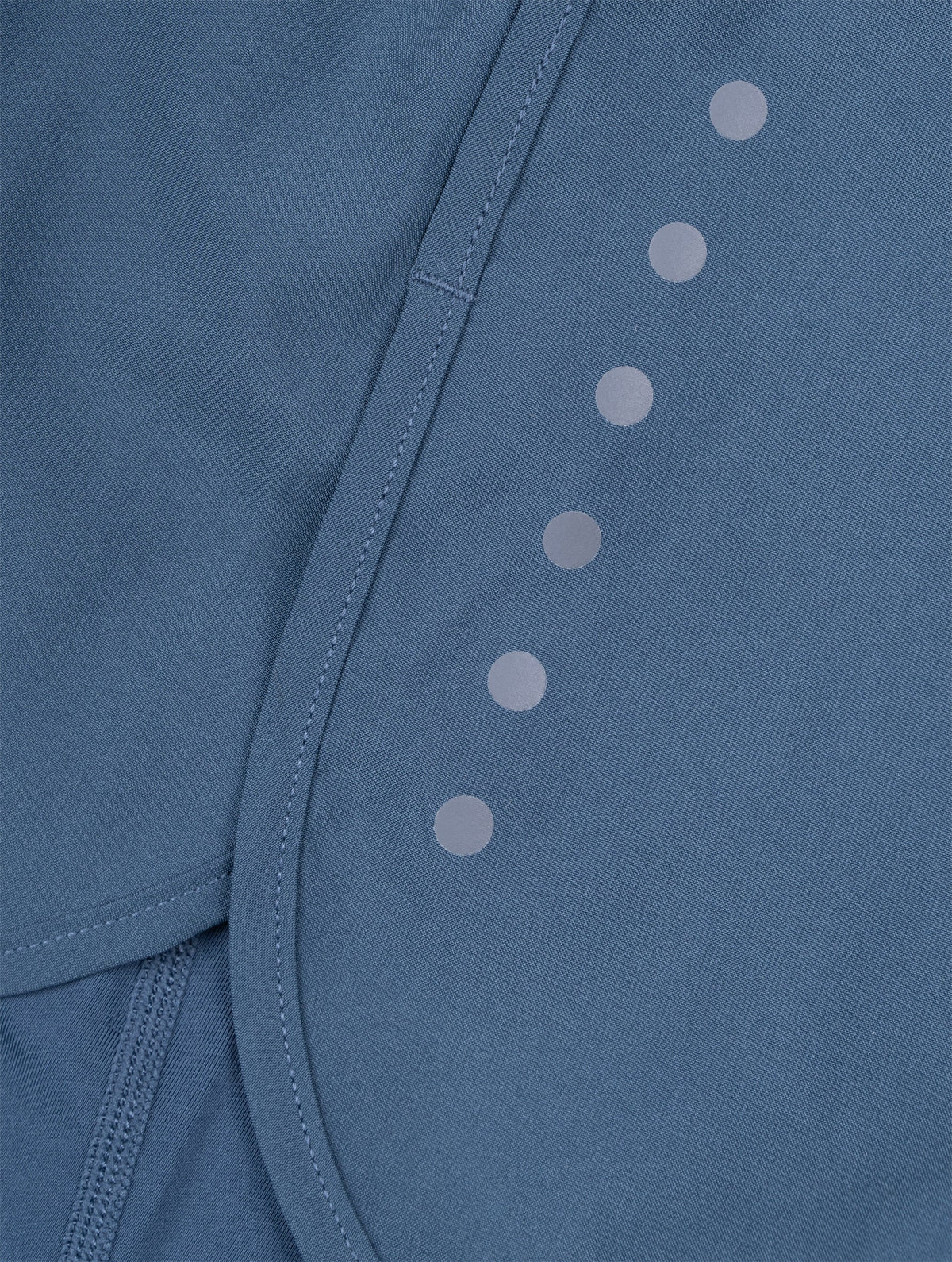 Ronhill Women's Core Twin Short in Evening Haze - reflective dot detail, leg