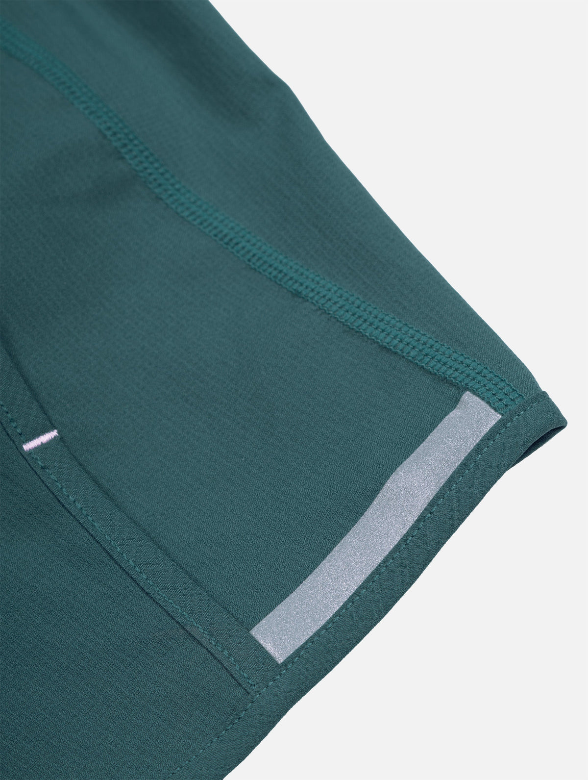 Ronhill Women's Tech 4.5" Short in Evening Haze/Seafoam - detail, 11