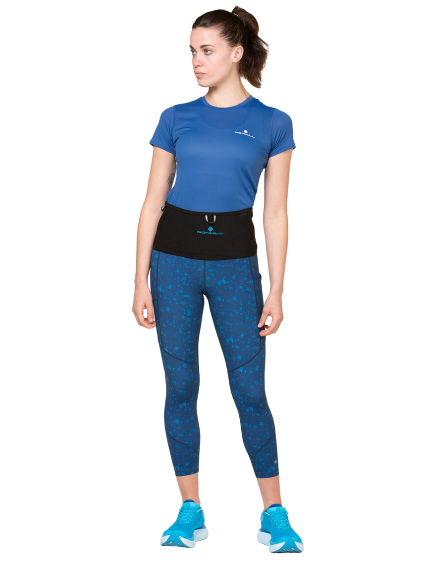 Ronhill 360 Waistband Outdoor Action All Black- Front Fit