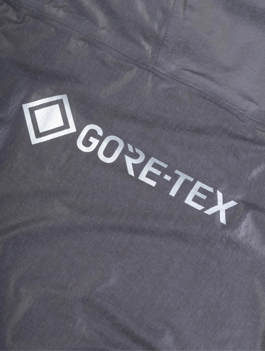 RonhillRonhill Men's GORE-TEX SHAKEDRY™ Jacket 2Outdoor Action