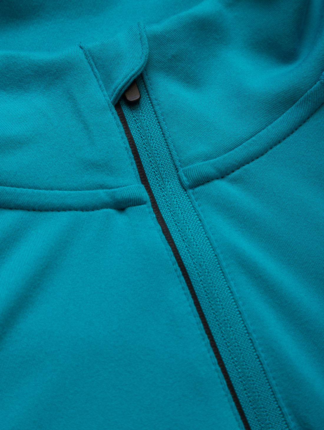 Ronhill Women's Core Thermal 1/2 Zip Outdoor Action Azure/Bright White- 1/2 zip ventilation