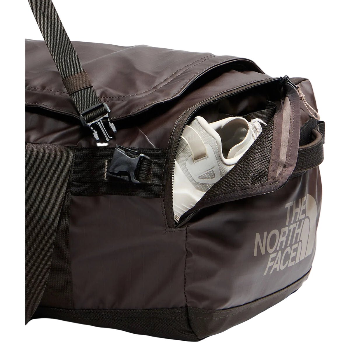 The North Face Base Camp Voyager Duffel 62L in Dark Chestnut/Garnet - top buckle detail