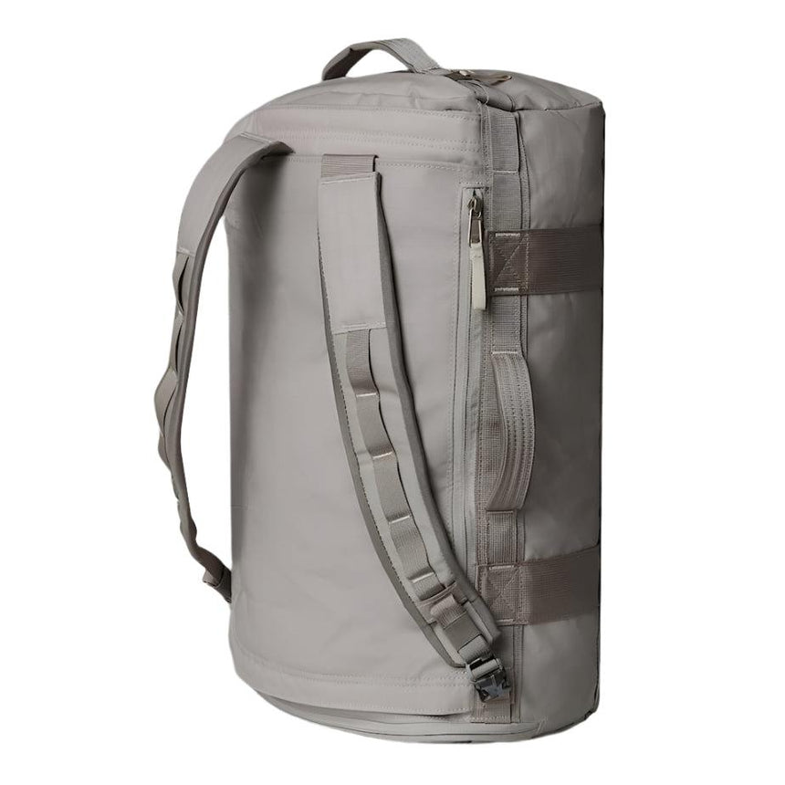 The North Face Voyager Duffel 32L Soapstone/Stone Slab - top view showing main compartment opening and adjustable divider