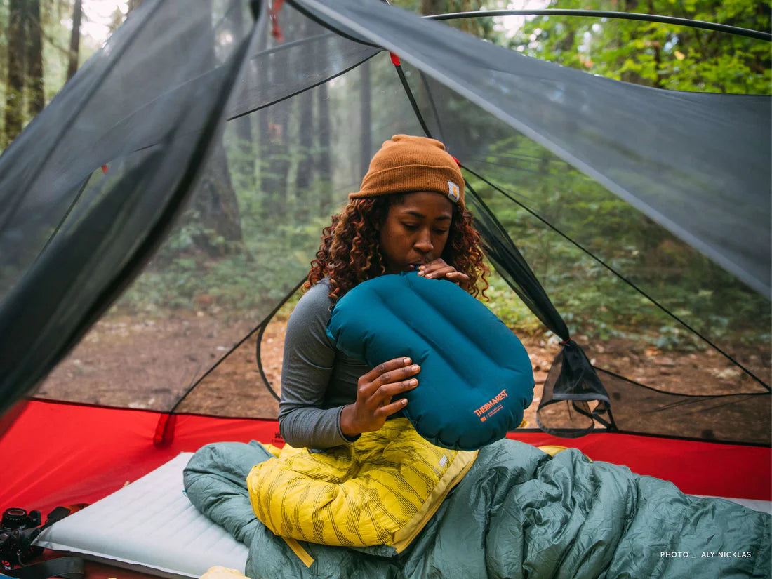 Thermarest Air Head Lite Pillow - Regular Outdoor Action- Inflated