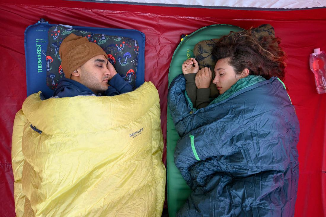 Thermarest Compressible Pillow Outdoor Action Pines- Product in use