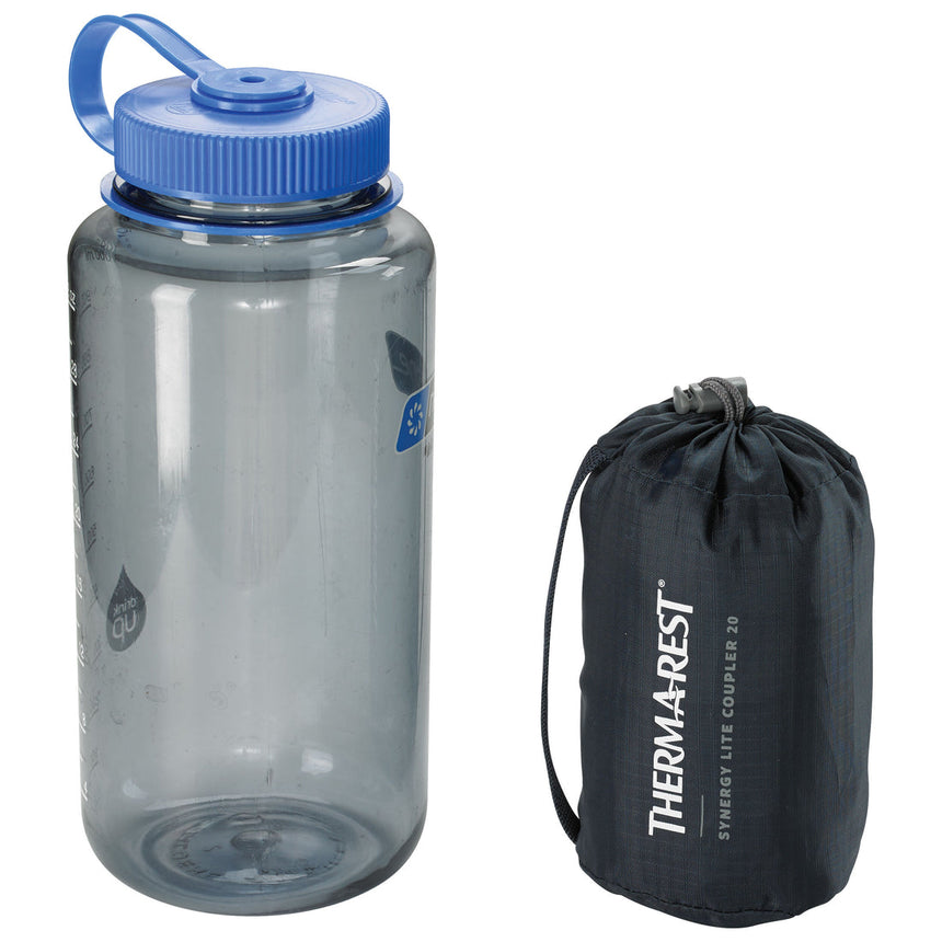 Thermarest Synergy Lite Coupler Sheet Outdoor Action- Stuff Sack