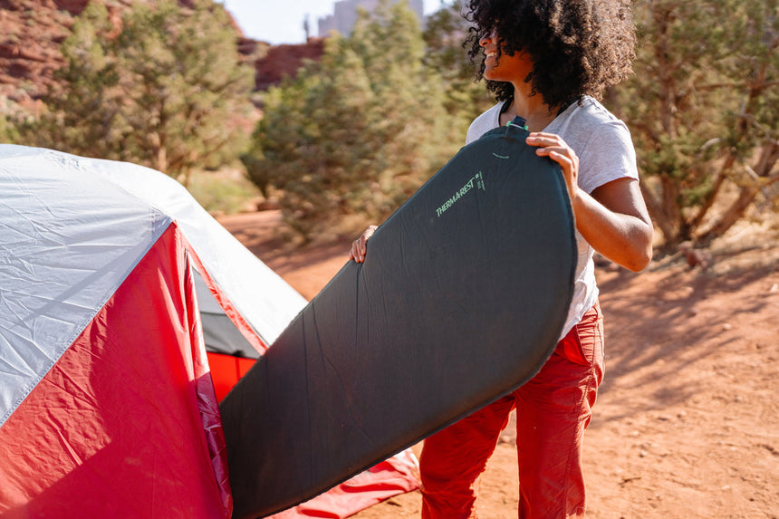 Thermarest Trail Scout Mat Outdoor Action- In use