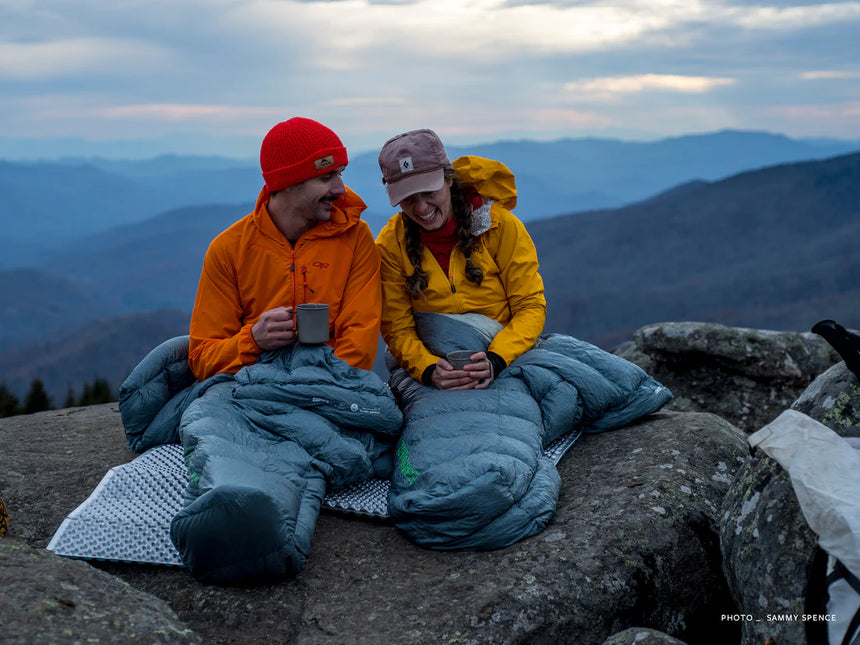 Thermarest Vesper 7C Quilt Outdoor Action- Product In Use
