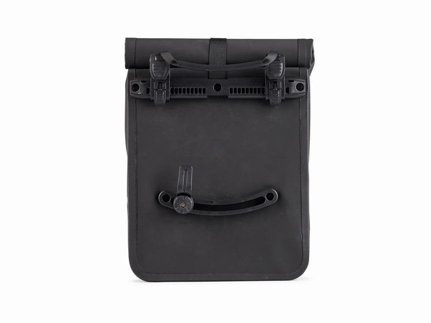 Aeroe Urban Pannier Bag Outdoor Action