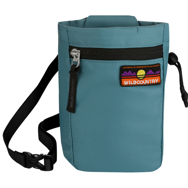 Wild Country Climbing Flow Chalk Bag Outdoor Action Deepwater - Front Angled