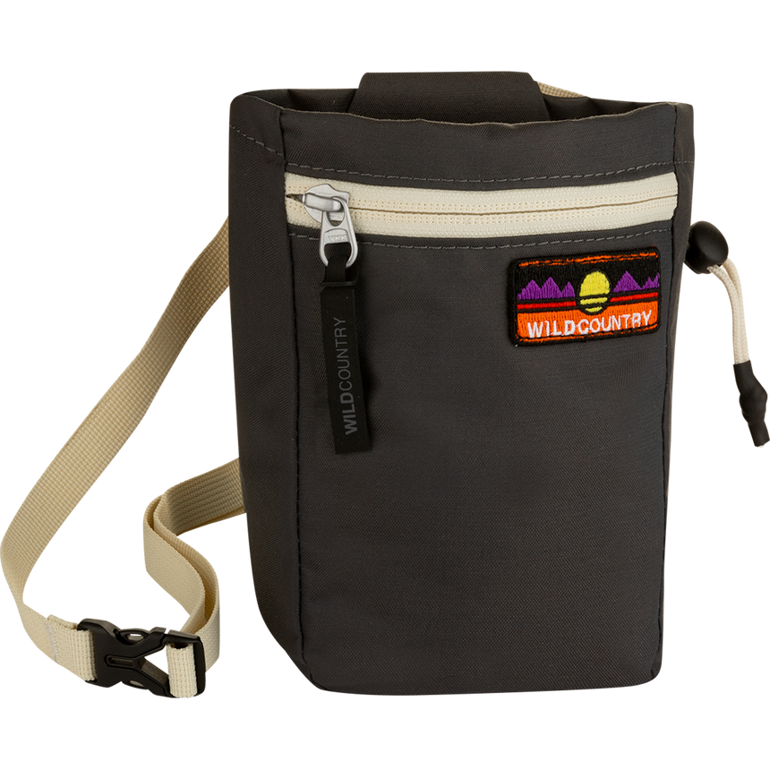 Wild Country Climbing Flow Chalk Bag Outdoor Action Onyx - Front Angled