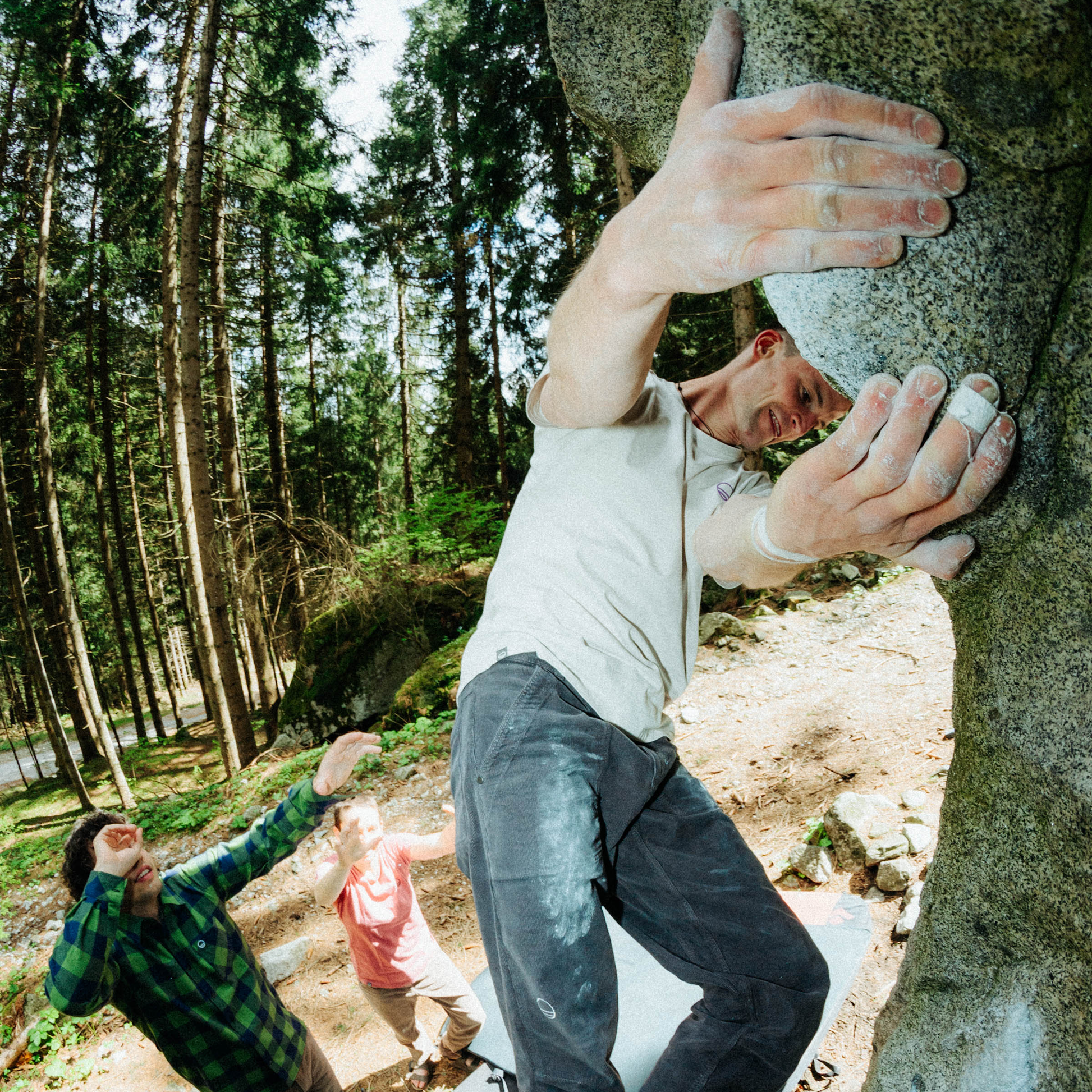 Wild Country Climbing Flow T-Shirt Man Outdoor Action Moonstone - Product In Use Climbing