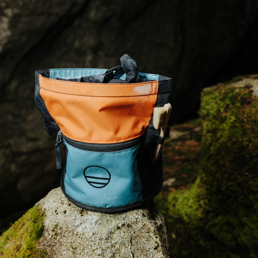 Wild Country Climbing Sequence Chalk Bucket Deepwater/Sandstone/Black - Sitting on Rock