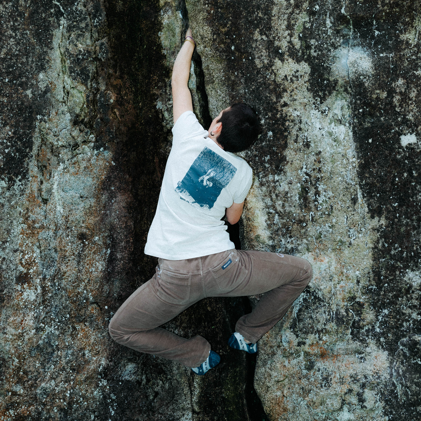 Wild Country Climbing Stamina Women's T-Shirt Moonstone - Model Climbing Rock