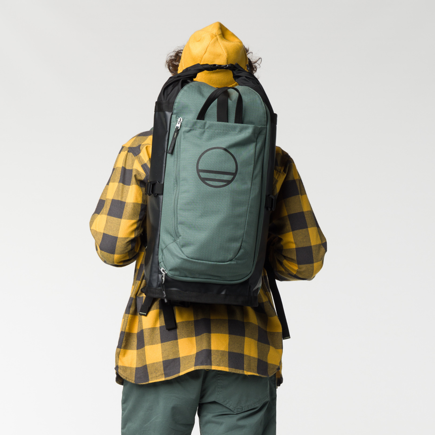Wild Country Climbing Crag Hauler 25 Backpack Outdoor Action Black/Marsh - Padded belt