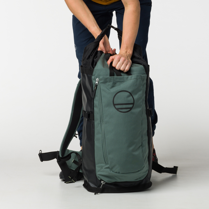 Wild Country Climbing Crag Hauler 40 Backpack Outdoor Action Black/Marsh - Dual-density back panel