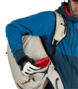 OspreyOsprey Firn 28Outdoor Action