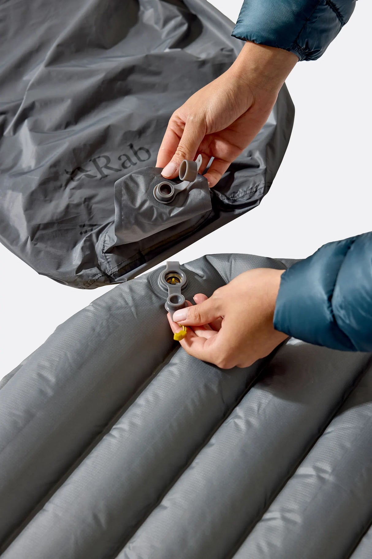 Rab Ionosphere 5 Sleep Mat in Dark Pollen - valve