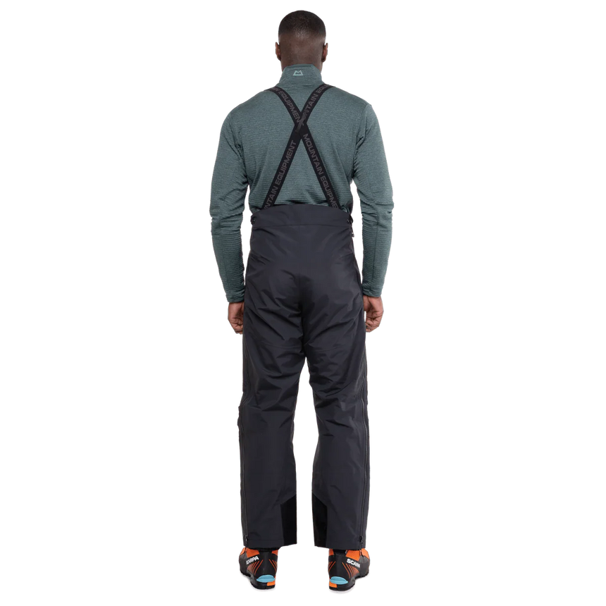 Articulated knee detail on Mountain Equipment Karakoram Mountain Men's Pant in Black for enhanced mobility