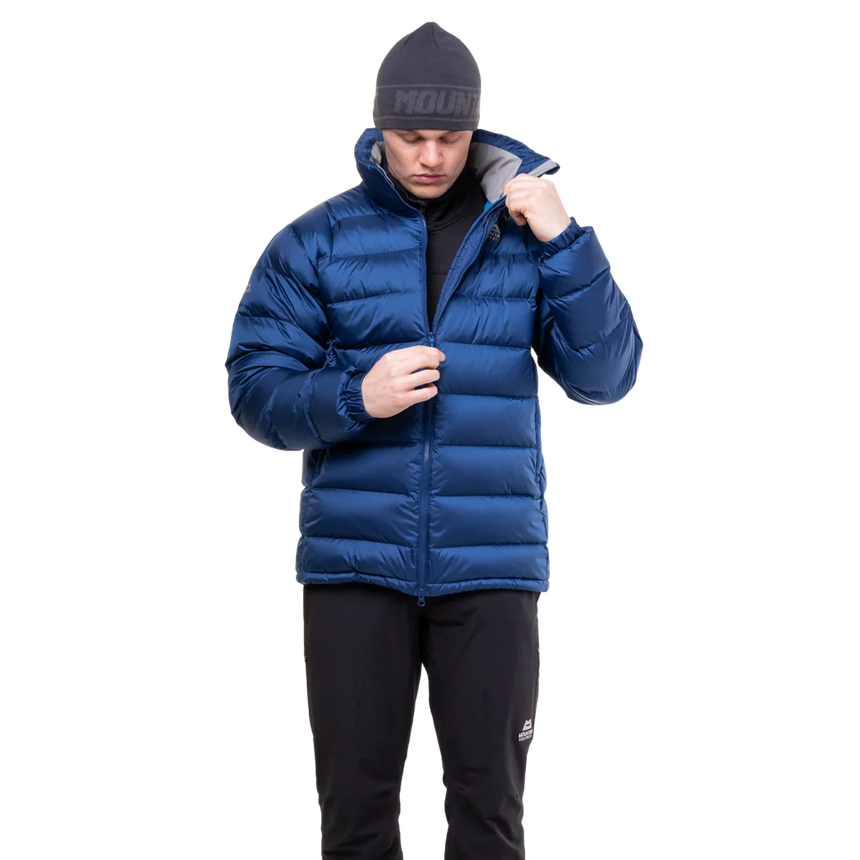 2-way YKK moulded centre front zip detail on Mountain Equipment Lightline Men's Jacket in Admiral Blue