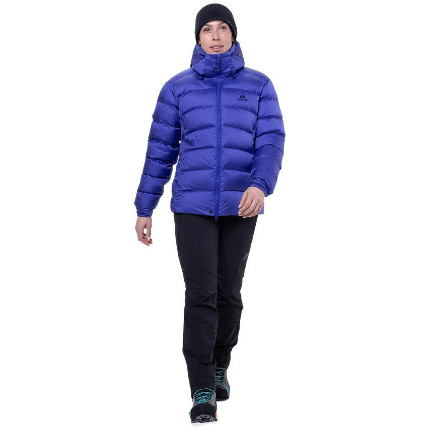 Zipped hand warmer pocket detail on Mountain Equipment Lightline Women's Jacket in Clematis