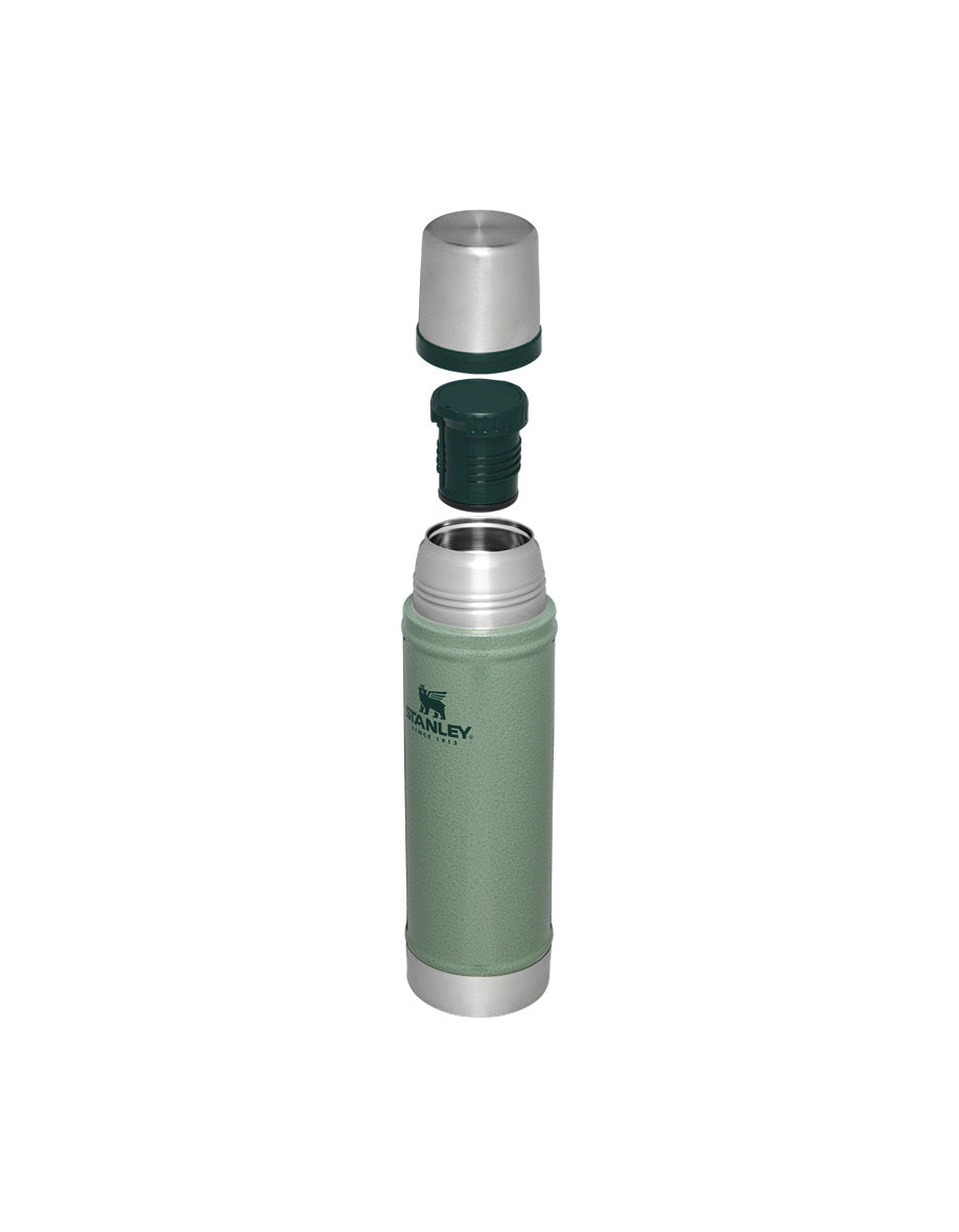 Stanley Classic Legendary Bottle 0.59 L in Hammertone Green - product view 2