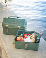 Stanley Classic Lunch Box 5.5Q/5.2LOutdoor Action