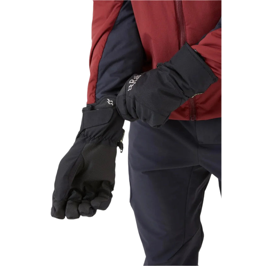 Rab Cresta GORE-TEX Glove Outdoor Action