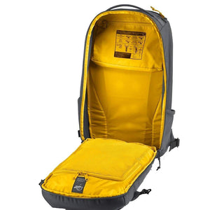 Lowe AlpineLowe Alpine Misfit 27 BackpackOutdoor Action