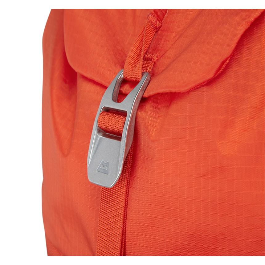 Mountain EquipmentMountain Equipment Grappler™ BuckleOutdoor Action